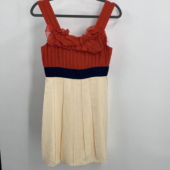 BCBG Silk Floral Pleated Dress Size 4 - Picture 1 of 10